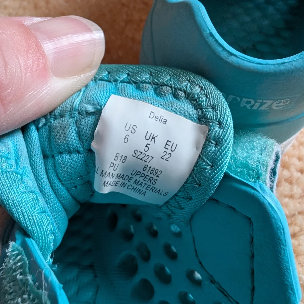 🩵 Kids Toddler Teal/Aqua Water Shoes/ Sandals with Velcro 🌊